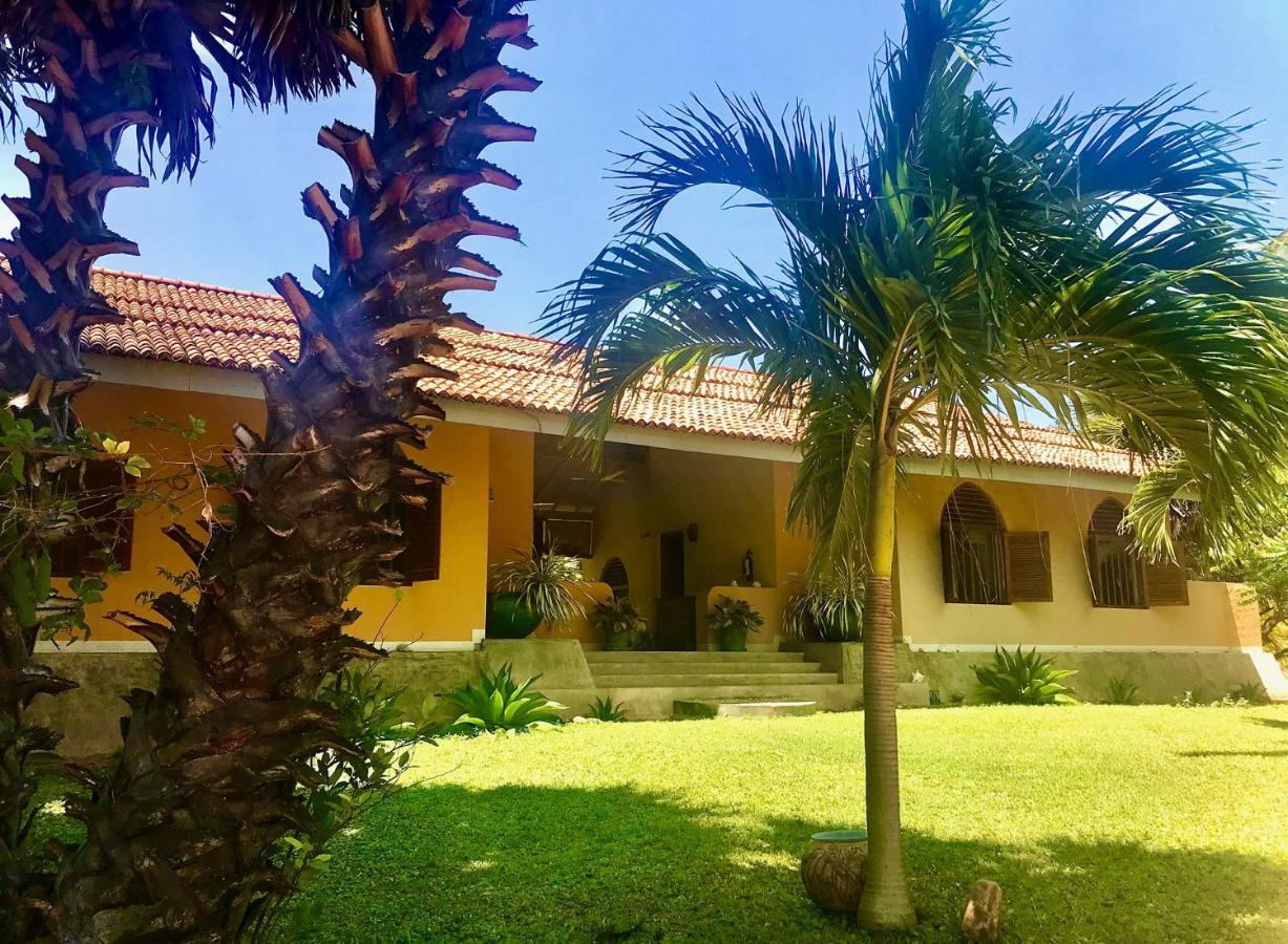 Khomba Beach House Alankuda Exterior foto